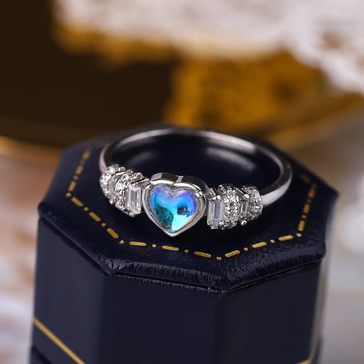 Exquisite S925 Sterling Silver Heart-shaped Ring for Women