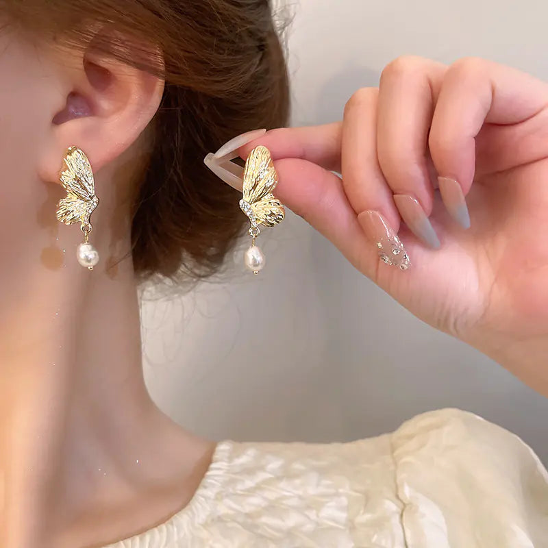 S925 Silver Butterfly Pearl Earrings - French Retro Style
