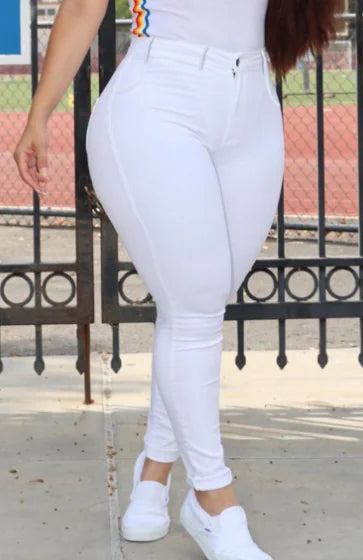 Curvy High Rise Skinny Jeans with Plicated Hem