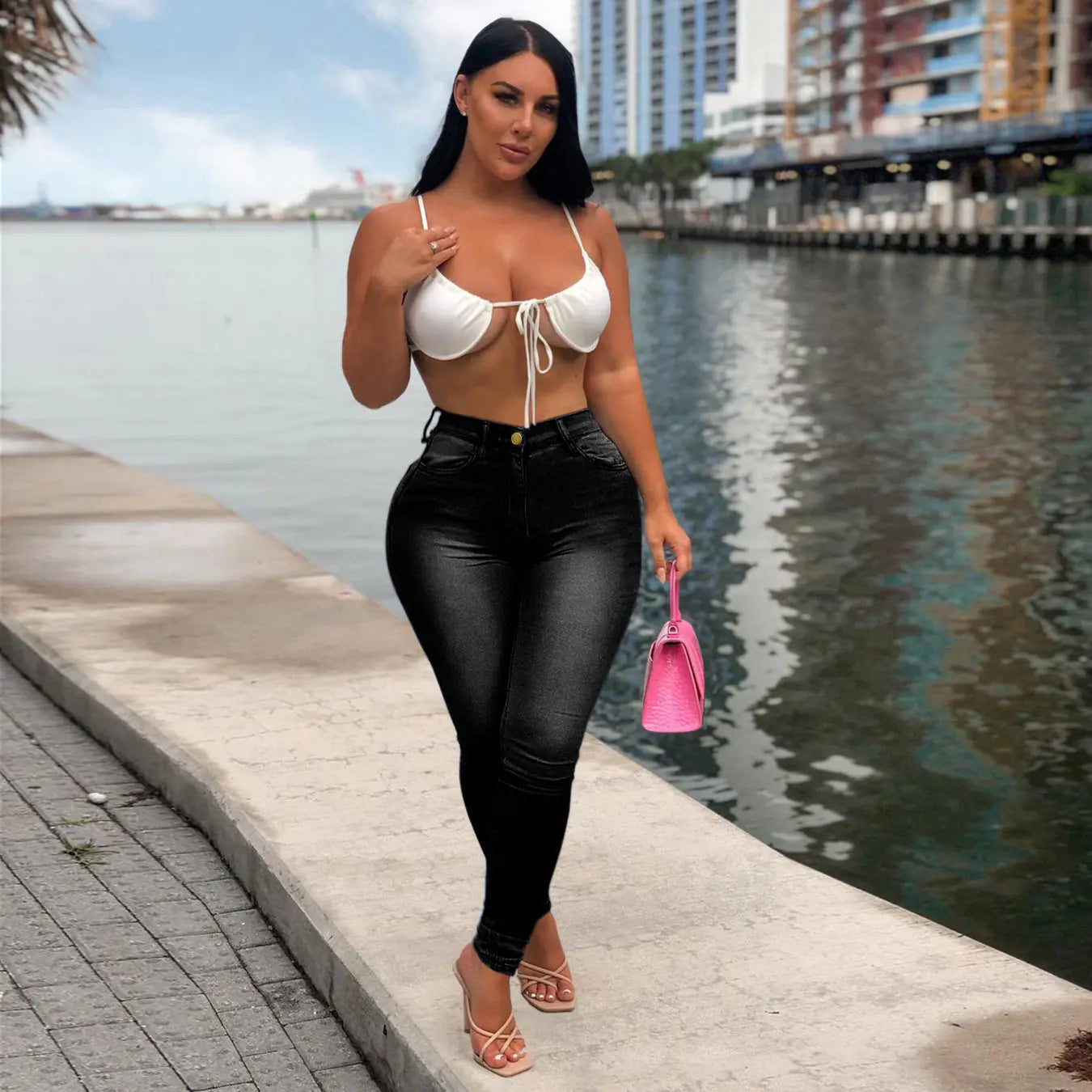 Curvy High Rise Skinny Jeans with Plicated Hem