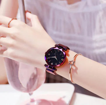 Quartz Watch with Roman Numerals and Magnetic Milanese Strap