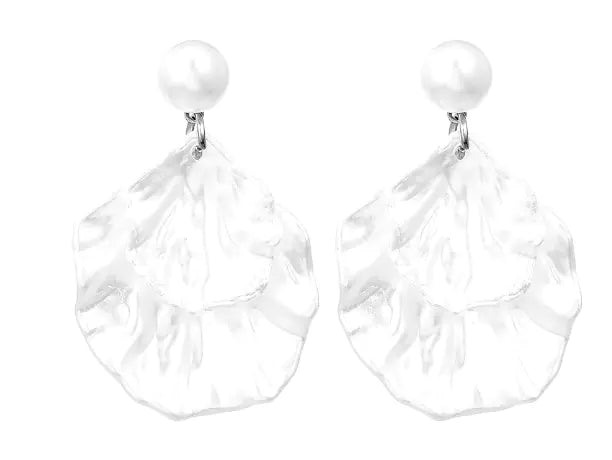 Stylish Women's Pearl Shell Drop Earrings - Trendy Design