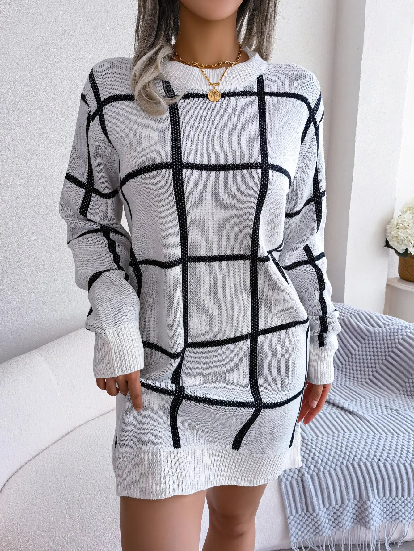 Chic Plaid Contrast Sweater Dress