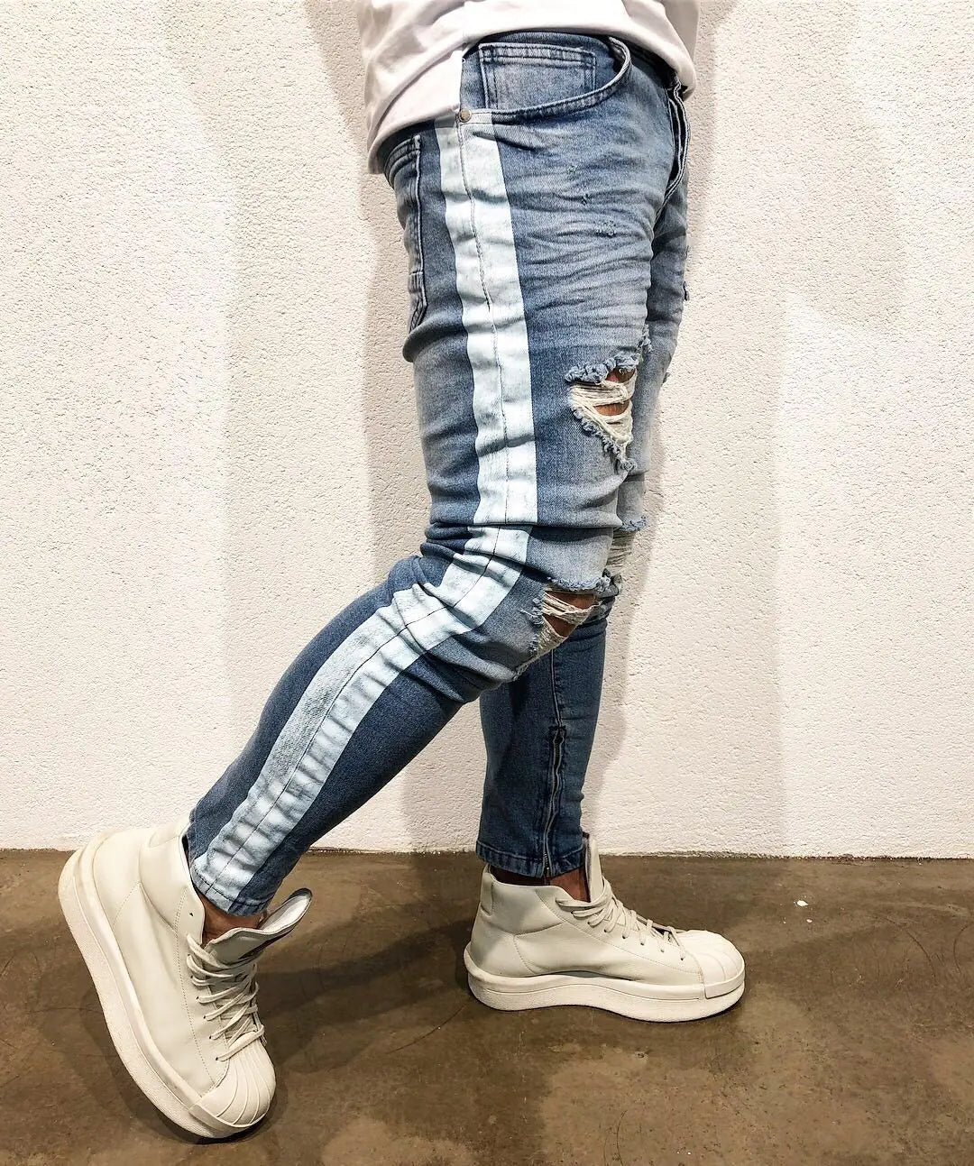 Men's Slim Fit Blue Distressed Denim Jeans